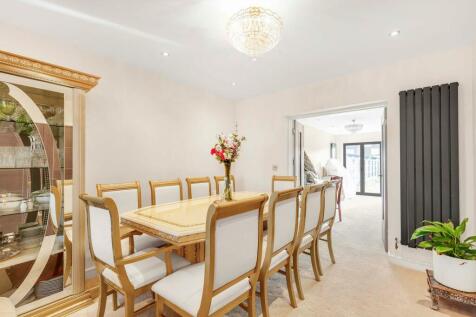 S-260_Feltham_Hill_Road_TW15_1LN-3.JPG