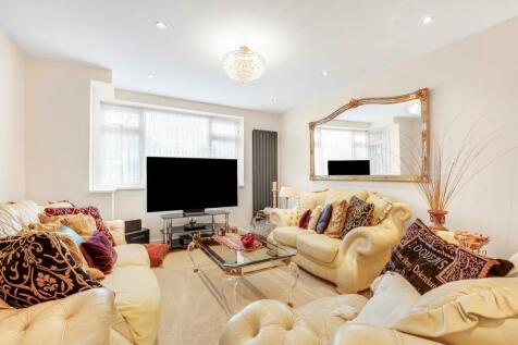 S-260_Feltham_Hill_Road_TW15_1LN-1[1].JPG
