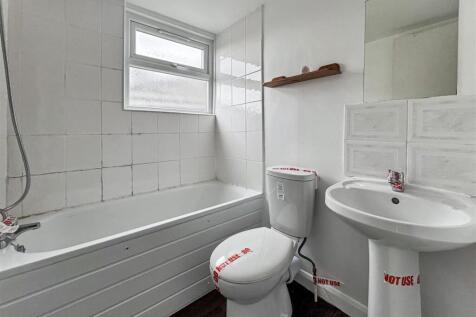 Bathroom.jpeg