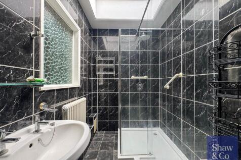 Shower Room.jpeg
