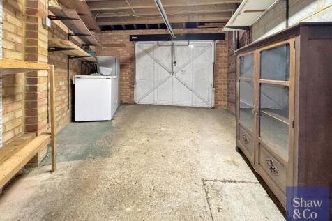 Garage.jpeg