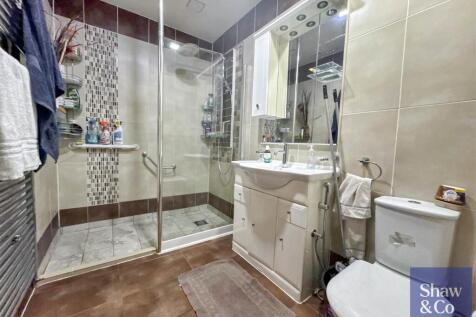 Shower Room.jpeg