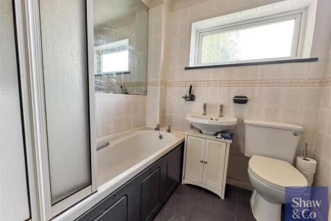 Bathroom.jpeg