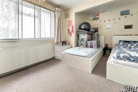 Bedroom 2.jpeg