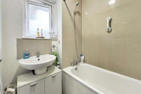 Bathroom.jpeg