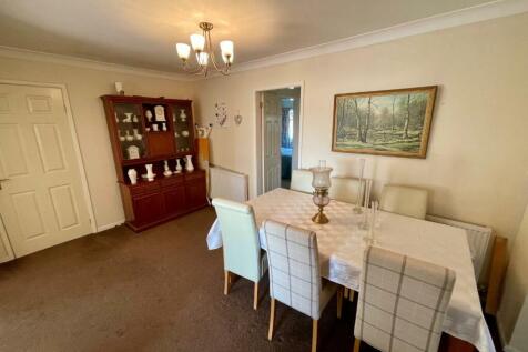 Dining Room.jpg
