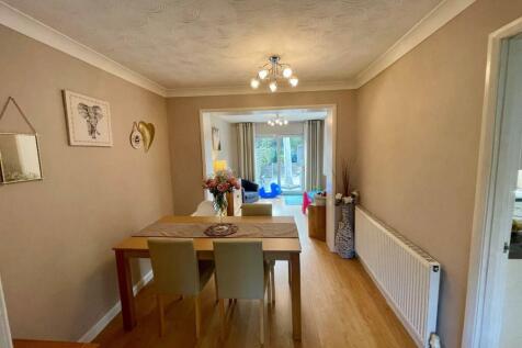 Dining Room.jpg