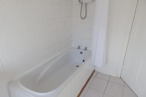 Bathroom .JPG