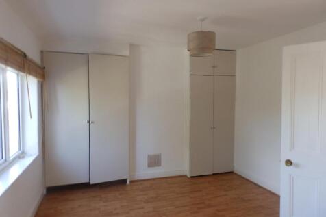 Front Bedroom.JPG