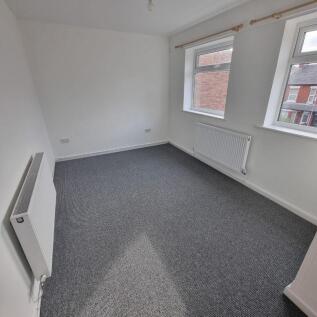 Bedroom 1.jpg