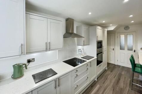 92f22c36--401D-8B61-1E09702A9393-91996-00000CEE613