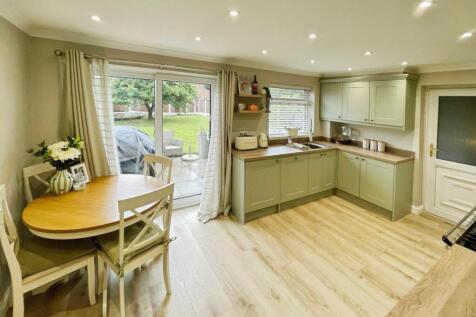 168b3528--44E0-8338-C93FBD10ECE5-13662-00000FFD5A2