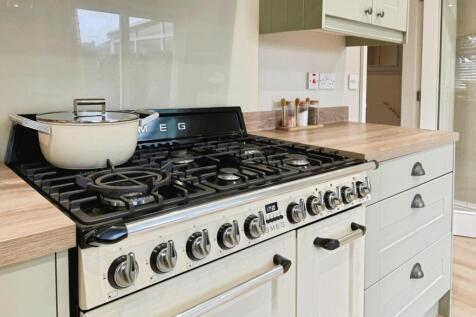 edd385fd--4BBD-B88C-1034748CFBFD-13671-00000FFDA88