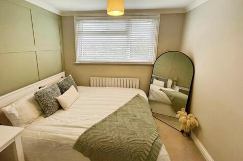 3178078f--48AC-9355-405FF8F43099-13662-00000FFD563