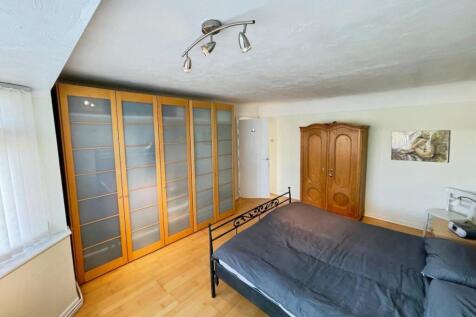 4c814c63--4340-BA5C-2C26BFF49268-20392-000002CF4A8