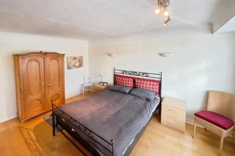 eea848b1--4F7E-864A-5CA808DC9321-20392-000002CF464