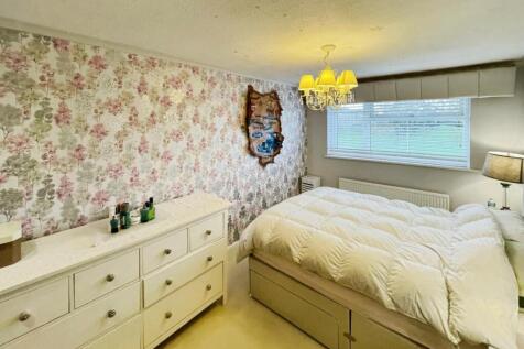 89e87935--47E9-A31A-AEF8B949EB27-19756-000002A8D20