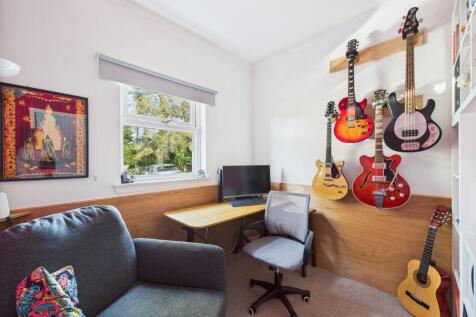 Bedroom/Office