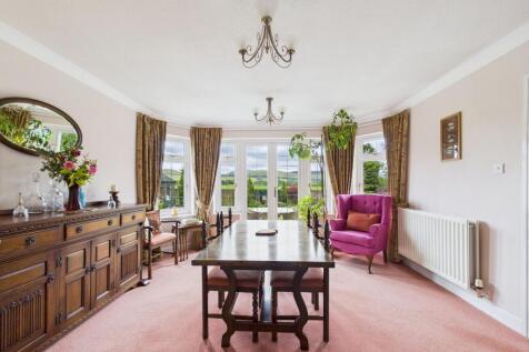 Dining/Sunroom