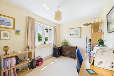 Bedroom/Office