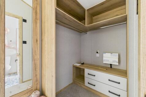 Walk in Wardrobe