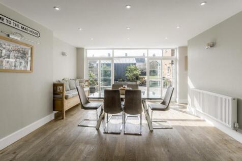 Garage House 007.jpg