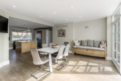 Garage House 008.jpg