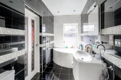 29-31 Finedon Road 015.jpg