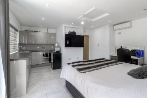 58 York Road 010.jpg