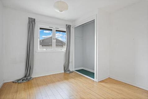 Non staged bedroom