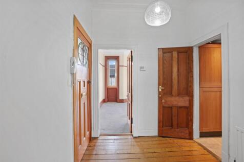 flat 3 2 (8).jpg