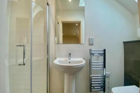 Ensuite.jpeg