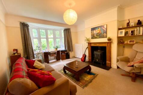 Living room.jpeg