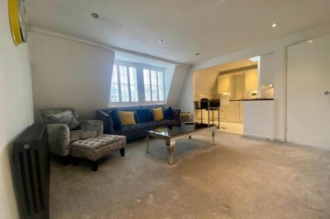 Living room..jpeg
