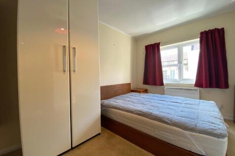 Bedroom 2.jpeg