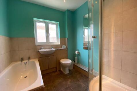 Bathroom.jpeg