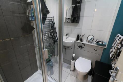 Family Shower Room