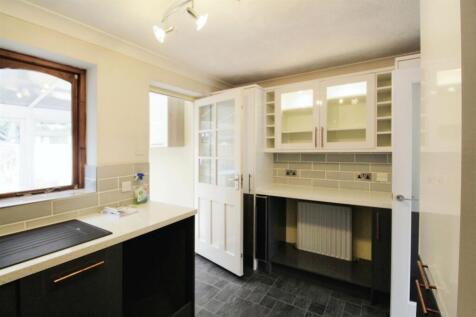 b0701a7f-Kitchen_rear_Use.jpg