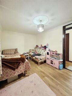 ea35b003-bed.jpg