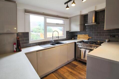 pbox-kitchen-327272.JPG