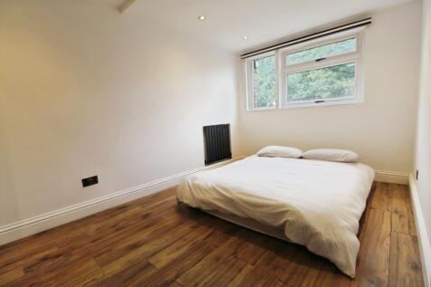 pbox-bedroom-327272.JPG