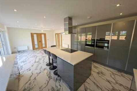 Kitchen/Family Room