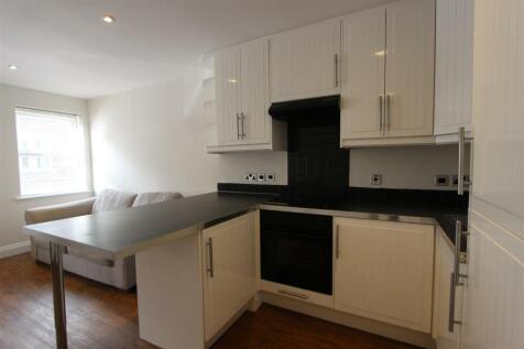 Lounge/Kitchen