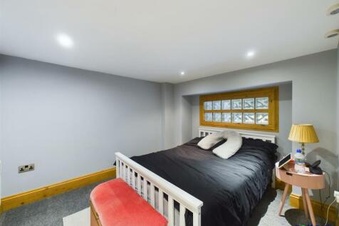 Apartment 3