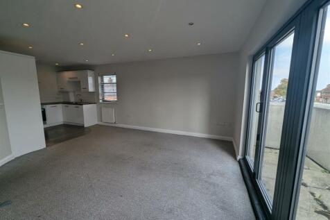 Lounge/Kitchen