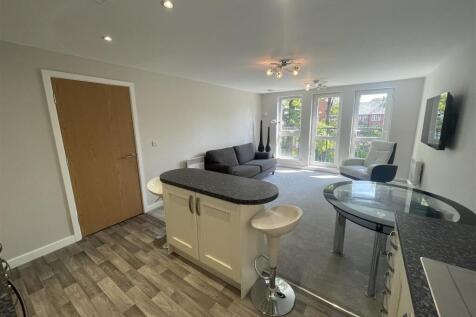 Lounge/Kitchen