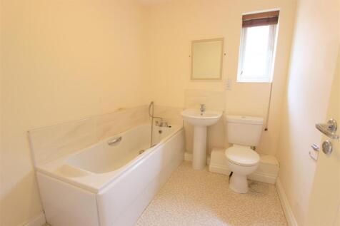 BATHROOM/WC