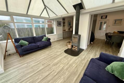 Conservatory/Sitting Room