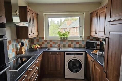 Kitchen1.jpg