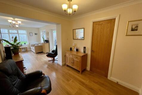 Dining Room 2.jpg
